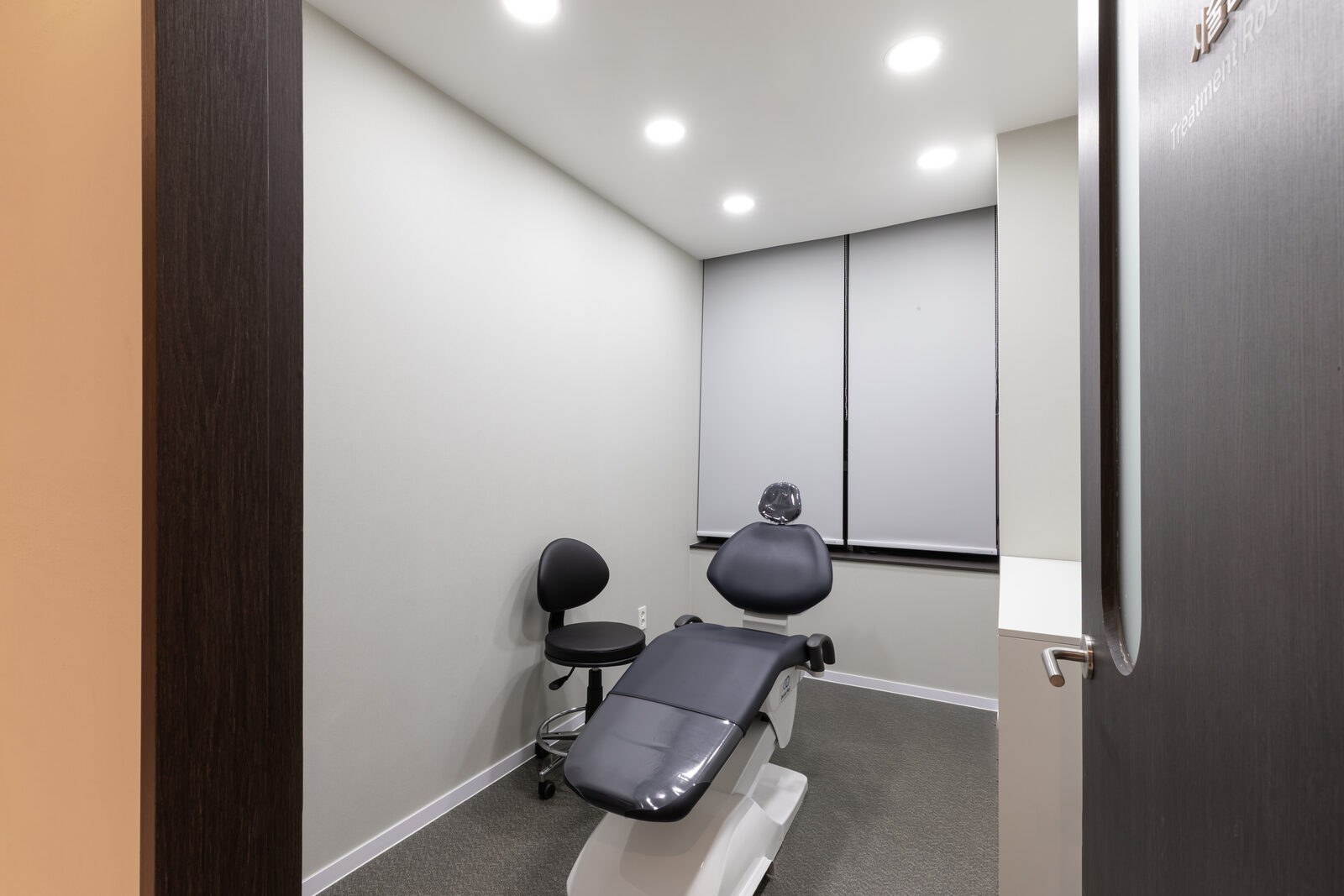 A treatment room, prepared between patients